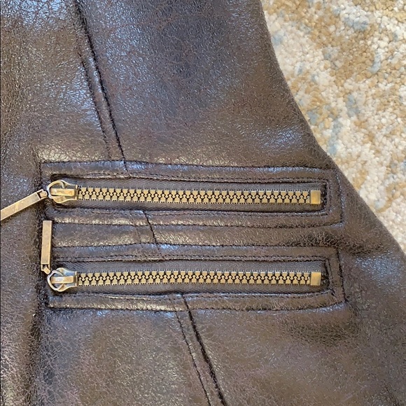 Yoki Fun Faux Fur Vest - Size Large - Picture 7 of 14